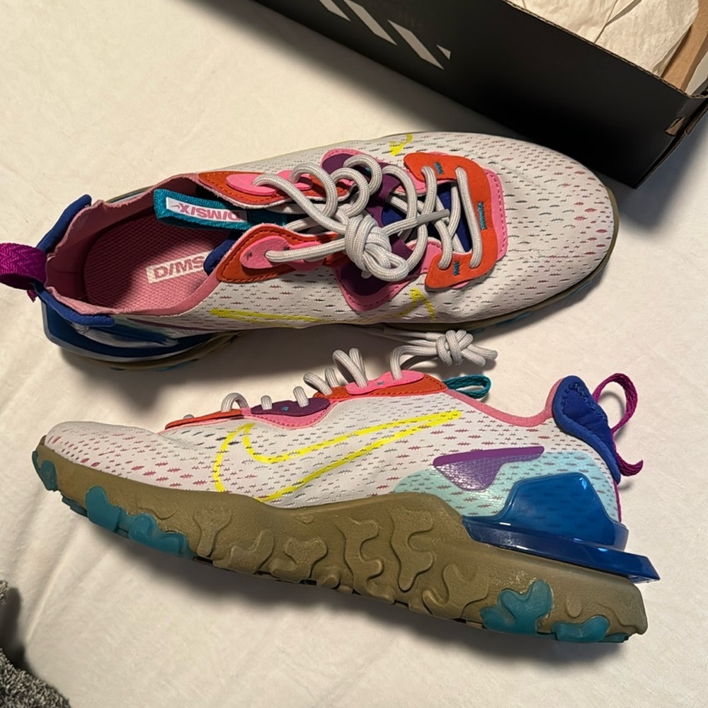W Nike NSW React Vision D/MS/X Sneaker 8.5